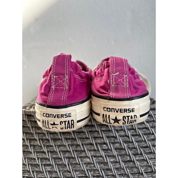 Converse - Picture 3 of 9